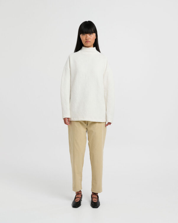 Μπλούζα με Ανάγλυφο Σχέδιο και Όρθιο Γιακά - 001151805 - Εικόνα 2