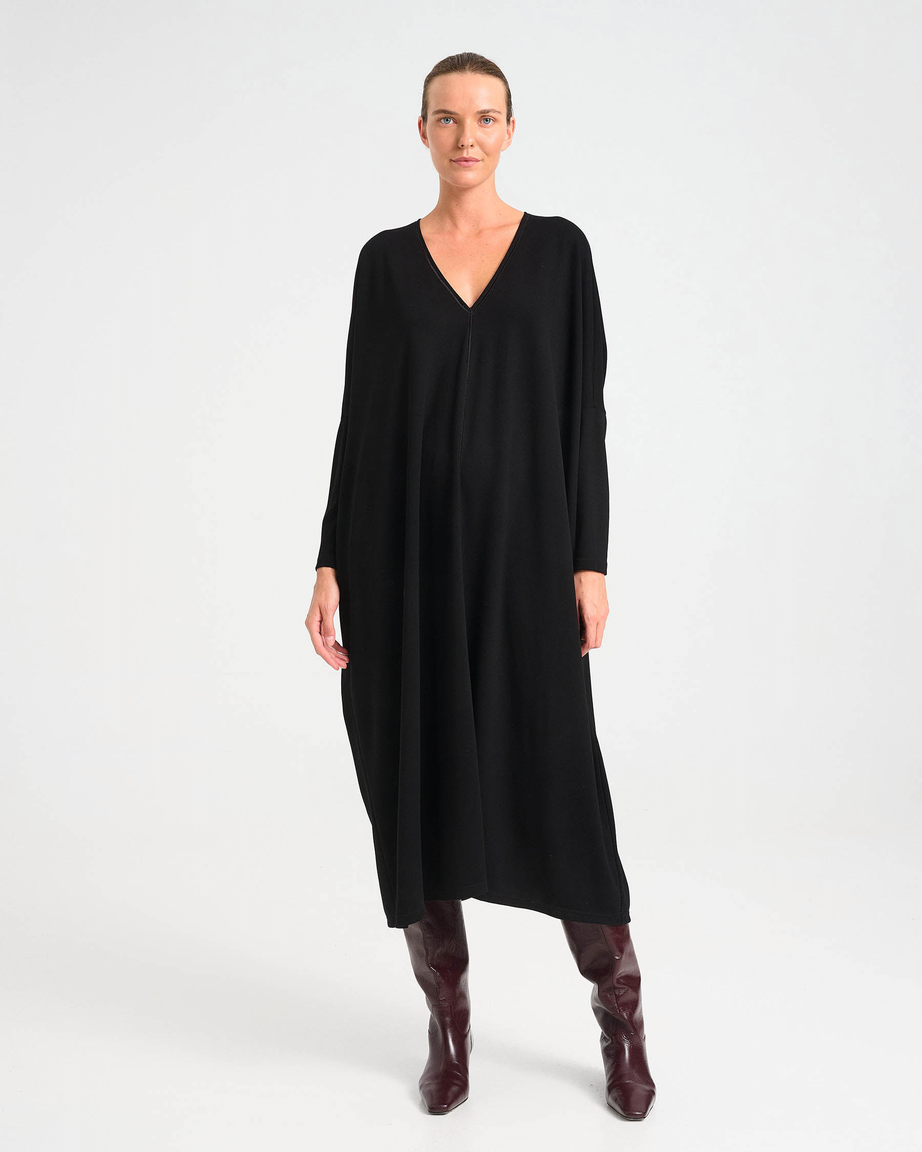 Oversized Punto di Roma Midi Dress with V-Neck - 006735926 - image 1